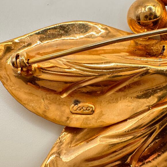 Vintage Coro Brooch Gold Tone Leaf Berries Large Pin Mid Century Modern - Picture 7 of 10
